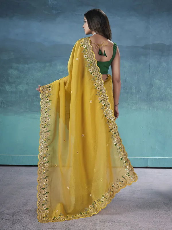 Yellow_Silk_Blend_Saree_For_Women