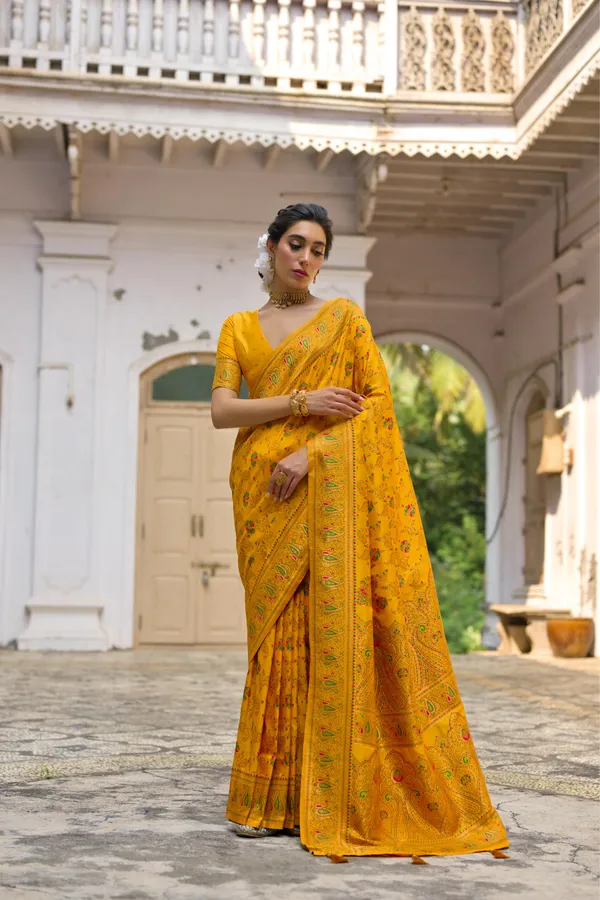 Yellow_Art_Silk_Saree_For_Women