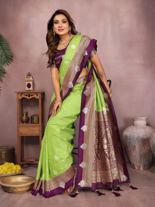 Lime_Green_Art_Silk_Saree_For_Women