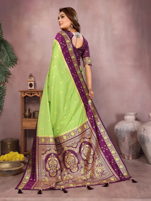 Lime_Green_Art_Silk_Saree_For_Women