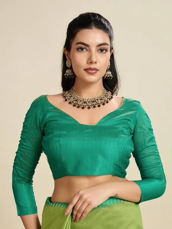 Green_Silk_Blend_Saree_For_Women