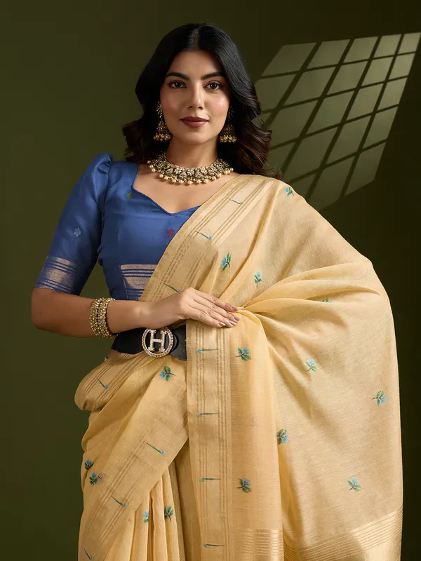 Yellow_Pure_Cotton_Saree_For_Women