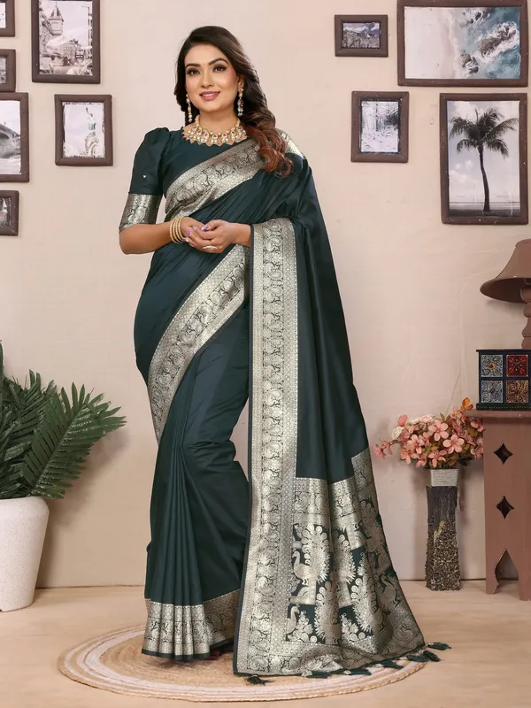 Green_Art_Silk_Saree_For_Women