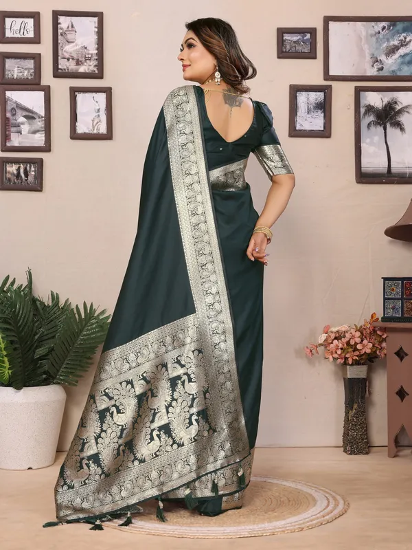 Green_Art_Silk_Saree_For_Women