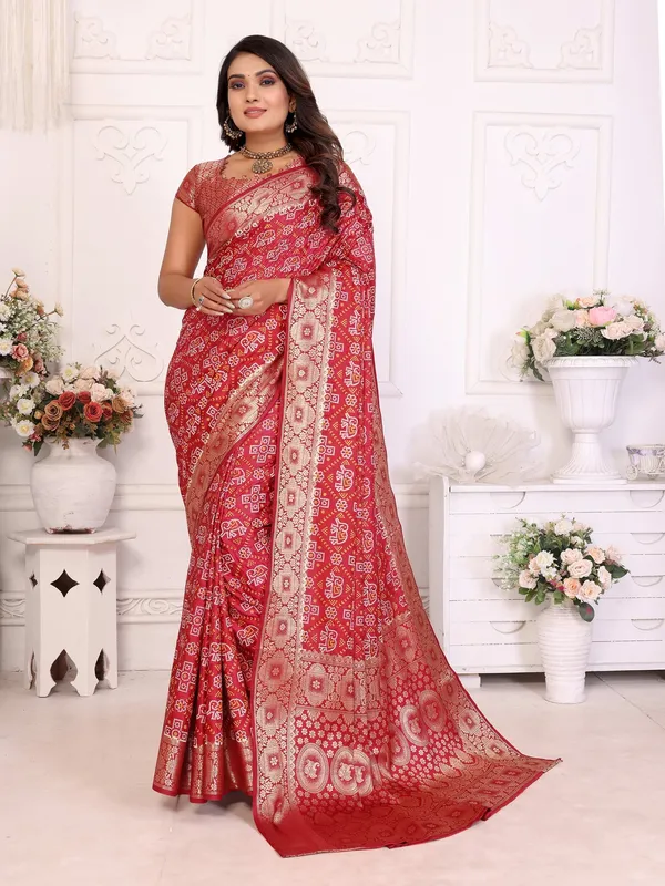 Red_Silk_Blend_Saree_For_Women