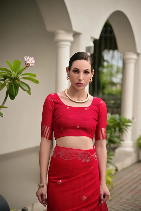 Red_Jute_Silk_Saree_For_Women