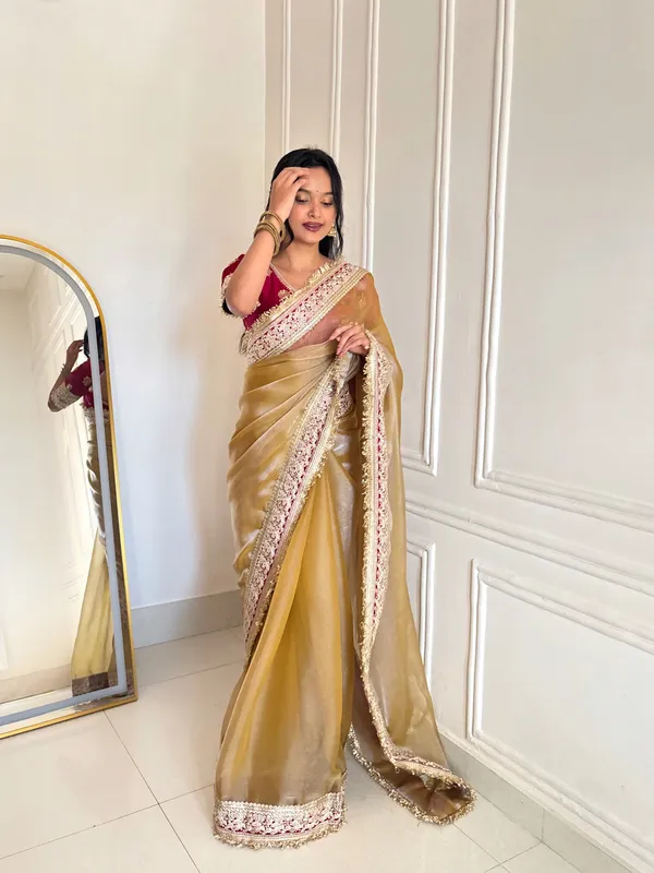 Yellow_Silk_Blend_Saree_For_Women
