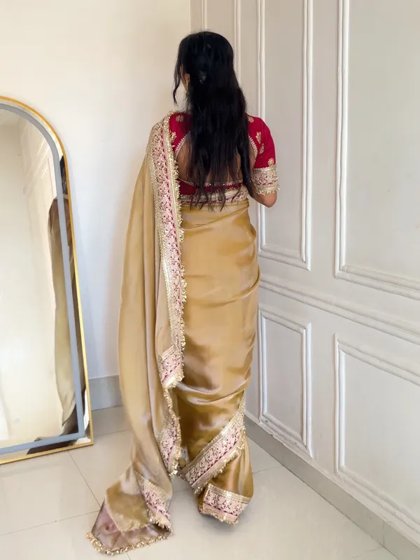 Yellow_Silk_Blend_Saree_For_Women