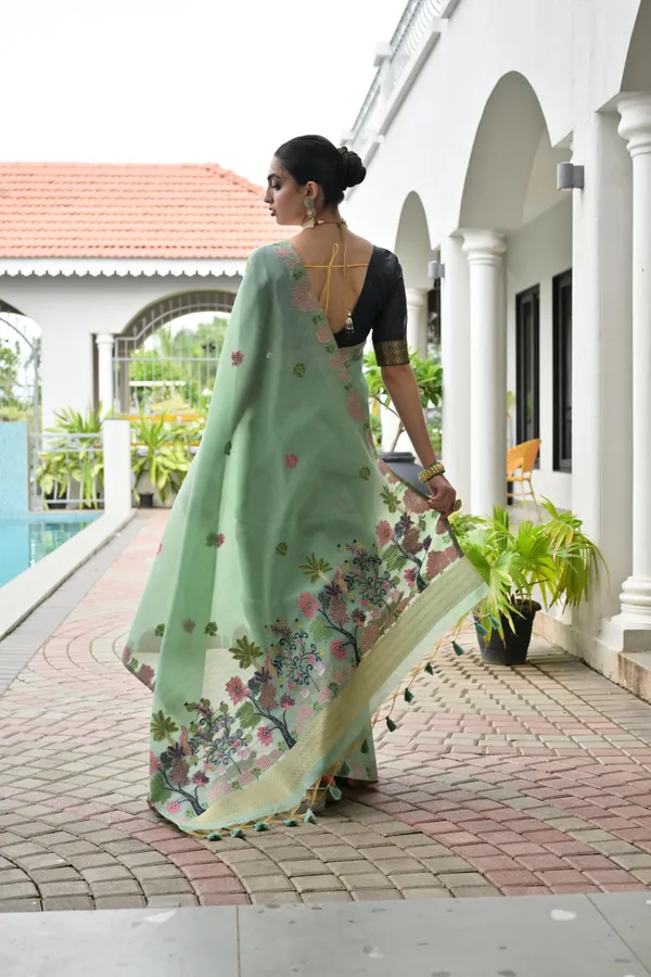 Green_Pure_Cotton_Saree_For_Women