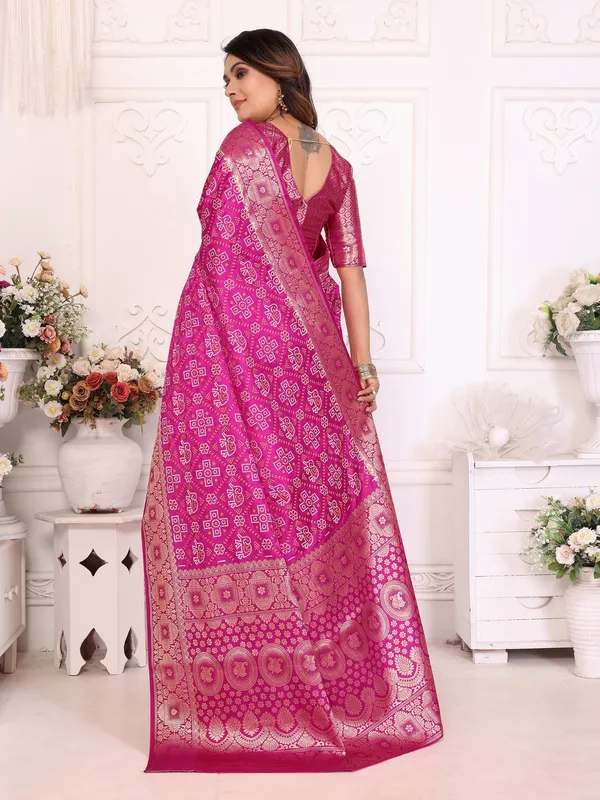 Pink_Silk_Blend_Saree_For_Women