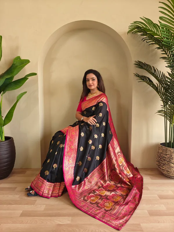 Black_Art_Silk_Saree_For_Women