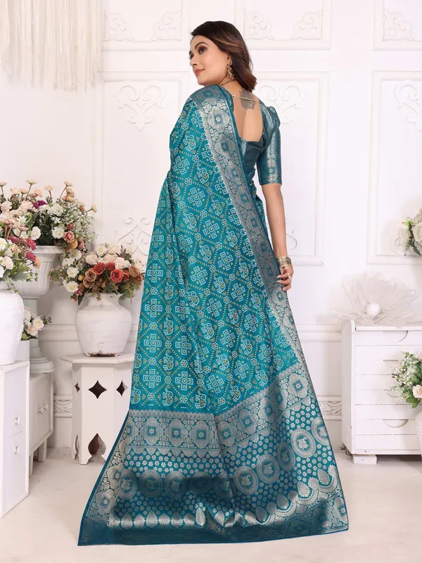 Teal_Silk_Blend_Saree_For_Women