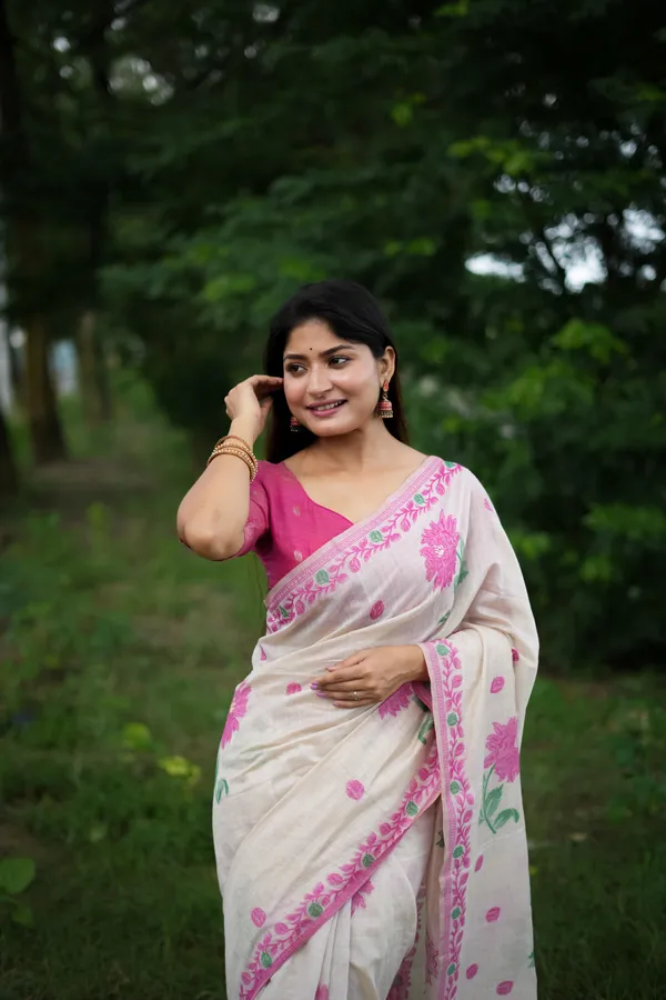 Off_White_Pure_Cotton_Saree_For_Women