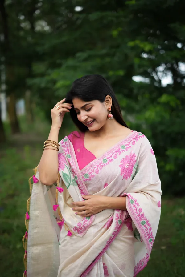 Off_White_Pure_Cotton_Saree_For_Women