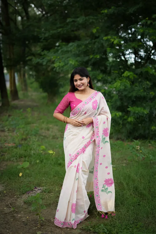 Off_White_Pure_Cotton_Saree_For_Women
