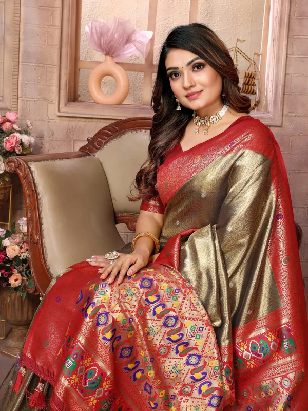 Gold_Toned_Tissue_Saree_For_Women