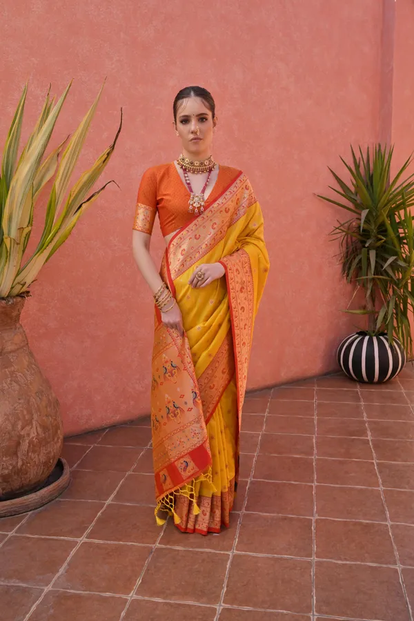 Yellow_Art_Silk_Saree_For_Women