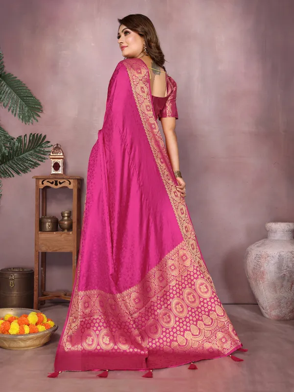 Pink_Art_Silk_Saree_For_Women