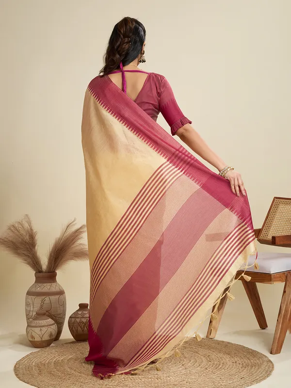 Cream_Silk_Blend_Saree_For_Women