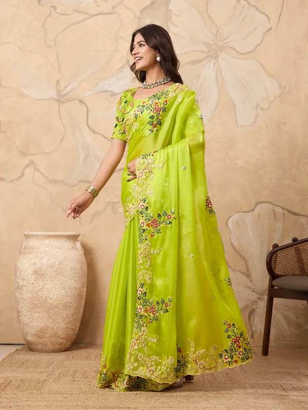 Yellow_Pure_Chiffon_Saree_For_Women