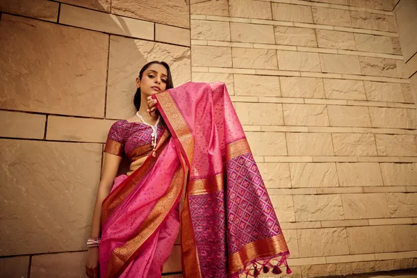 Pink_Silk_Blend_Saree_For_Women