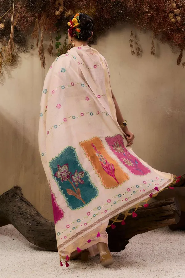 Off_White_Pure_Cotton_Saree_For_Women