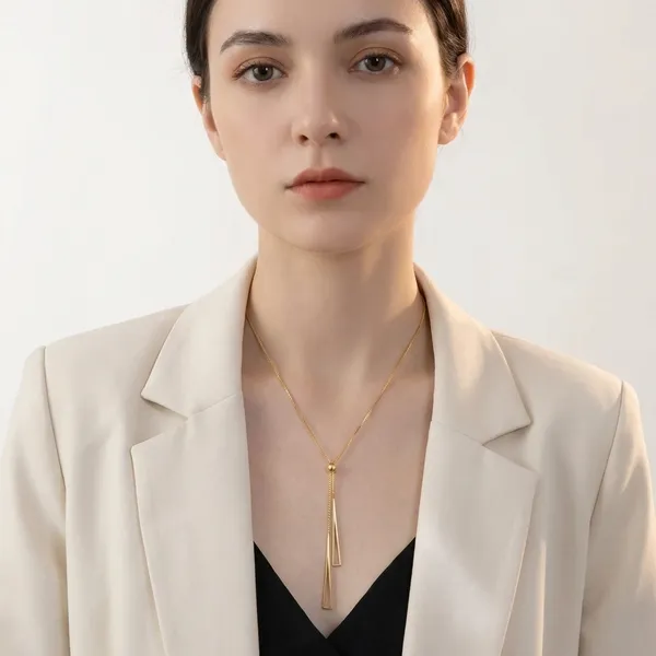 Gold_Tone_Elegant_Tassel_Pendant_Necklace_For_Women
