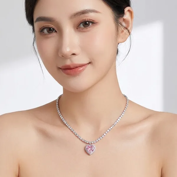 Silver_Elegant_Heart-Shaped_Pink_Crystal_Pendant_Necklace_For_Women