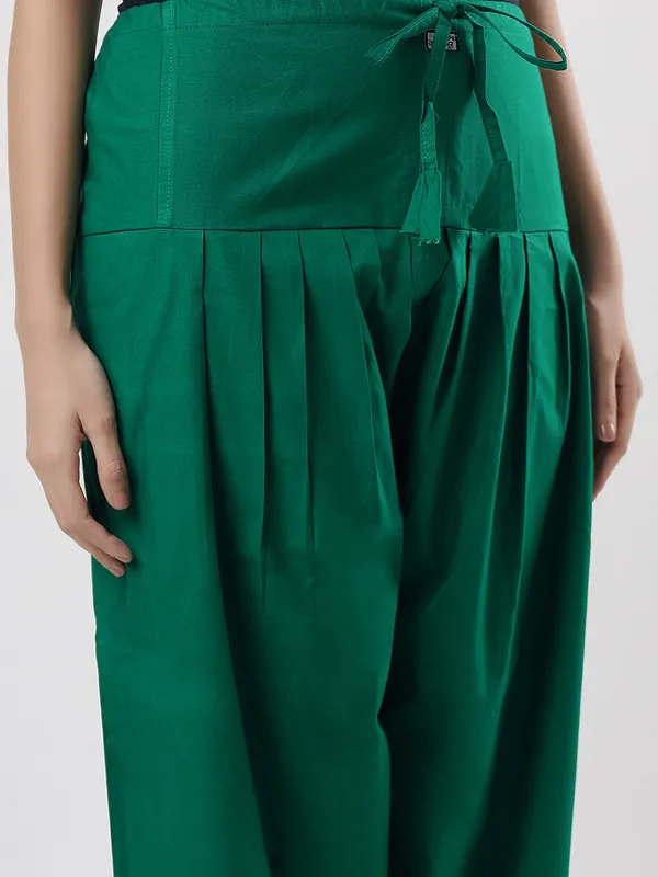 Kohinoorised_Pure_Cotton_Salwar_(Semi-Patiala)_With_Drawstrings_Pakistani_Green