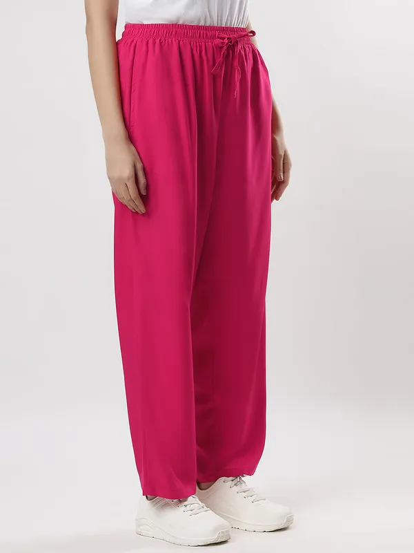 Kohinoorised_Pure_Viscose_Plain_Relaxed_Pyjamas_With_Two_Side_Pockets_Rani