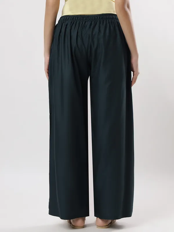 Kohinoorised_Pure_Viscos_Rayon_Palazzo_With_Two_Side_Pockets_With_Miyani_and_Drawstring_Morepankhi
