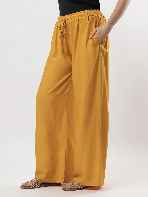 Kohinoorised_Pure_Viscos_Rayon_Palazzo_With_Two_Side_Pockets_With_Miyani_and_Drawstring_Mustard