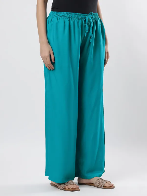 Kohinoorised_Pure_Viscos_Rayon_Palazzo_With_Two_Side_Pockets_With_Miyani_and_Drawstring_Rama_Green