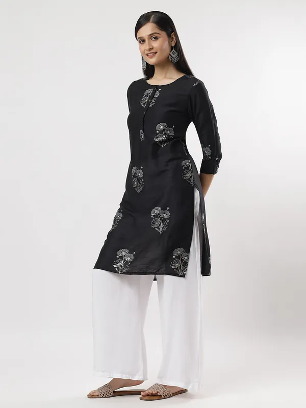 Kohinoorised_Pure_Viscos_Rayon_Palazzo_With_Two_Side_Pockets_With_Miyani_and_Drawstring_White