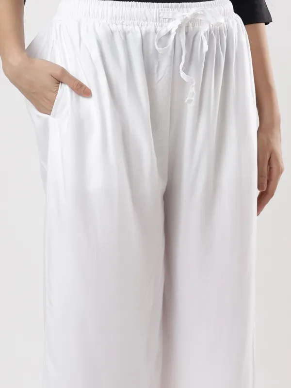 Kohinoorised_Pure_Viscos_Rayon_Palazzo_With_Two_Side_Pockets_With_Miyani_and_Drawstring_White