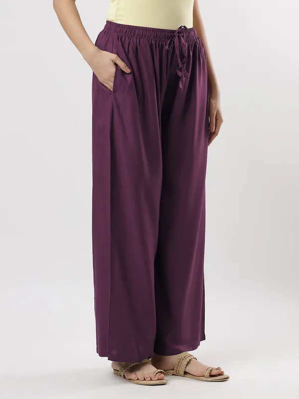 Kohinoorised_Pure_Viscos_Rayon_Palazzo_With_Two_Side_Pockets_With_Miyani_and_Drawstring_Wine