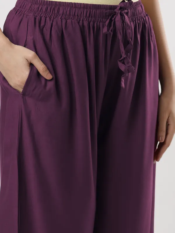 Kohinoorised_Pure_Viscos_Rayon_Palazzo_With_Two_Side_Pockets_With_Miyani_and_Drawstring_Wine