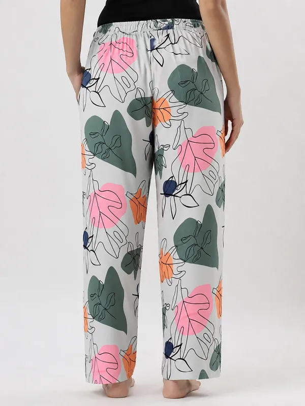 Kohinoorised_Pure_Viscose_Rayon_Printed_Relaxed_Pyjamas_with_Two_Side_Pockets_Sky_Blue