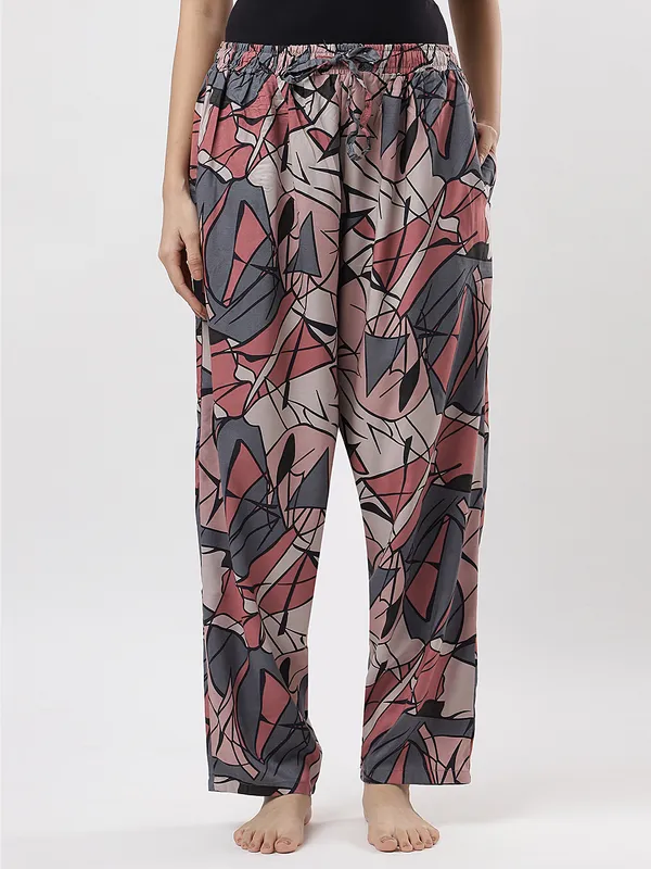 Kohinoorised_Pure_Viscose_Rayon_Printed_Relaxed_Pyjamas_with_Two_Side_Pockets_Grey_Puzzle