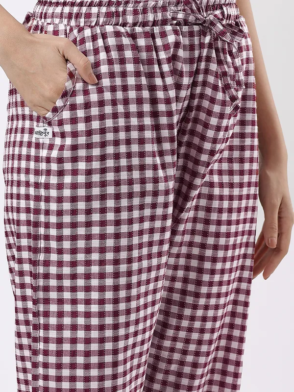 Kohinoorised_Pure_Viscose_Rayon_Printed_Relaxed_Pyjamas_with_Two_Side_Pockets_Maroon_Check