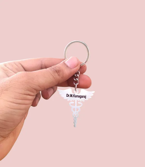 Metal_Keychain_With_Name_Engraving