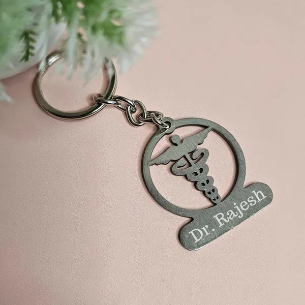 Metal_Keychain_With_Name_Engraving