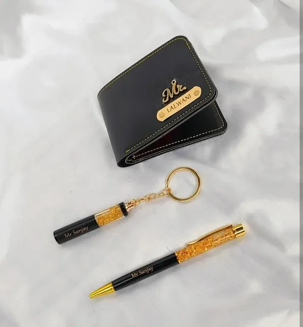 Personalized_Gift_Set_With_Wallet_Pen_And_Keychain