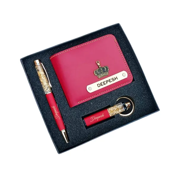 Personalized_Gift_Set_With_Wallet_Pen_And_Keychain