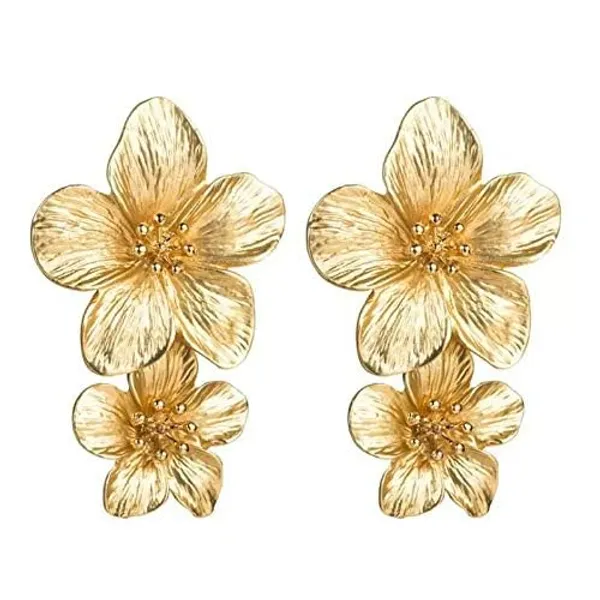 Gold_Premium_Metal_Earrings_For_Women