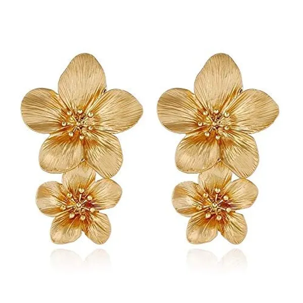 Gold_Premium_Metal_Earrings_For_Women