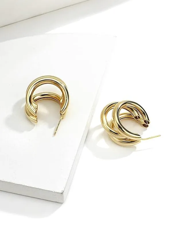 Gold_Premium_Metal_Earrings_For_Women