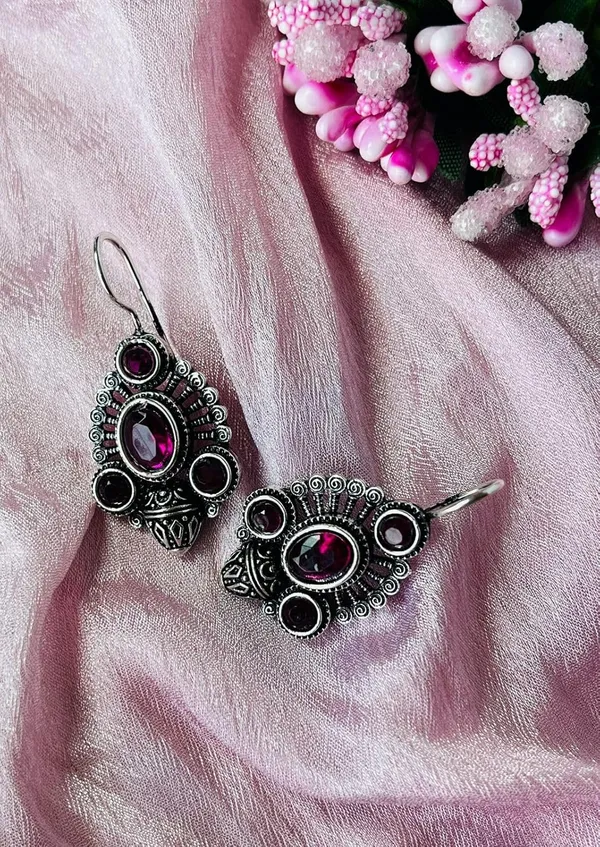 Black_Premium_Metal_Earrings_For_Women