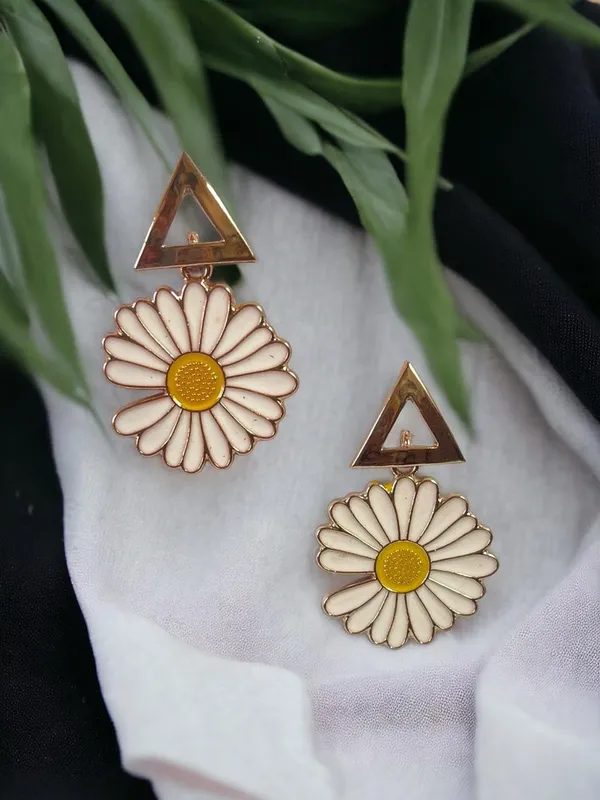 White_And_Yellow_Premium_Metal_Earrings_For_Women