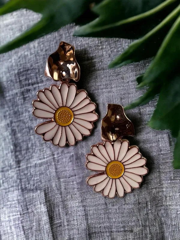 Yellow_And_White_Premium_Metal_Earrings_For_Women